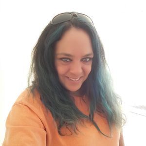 Meet your Posher, Jenn